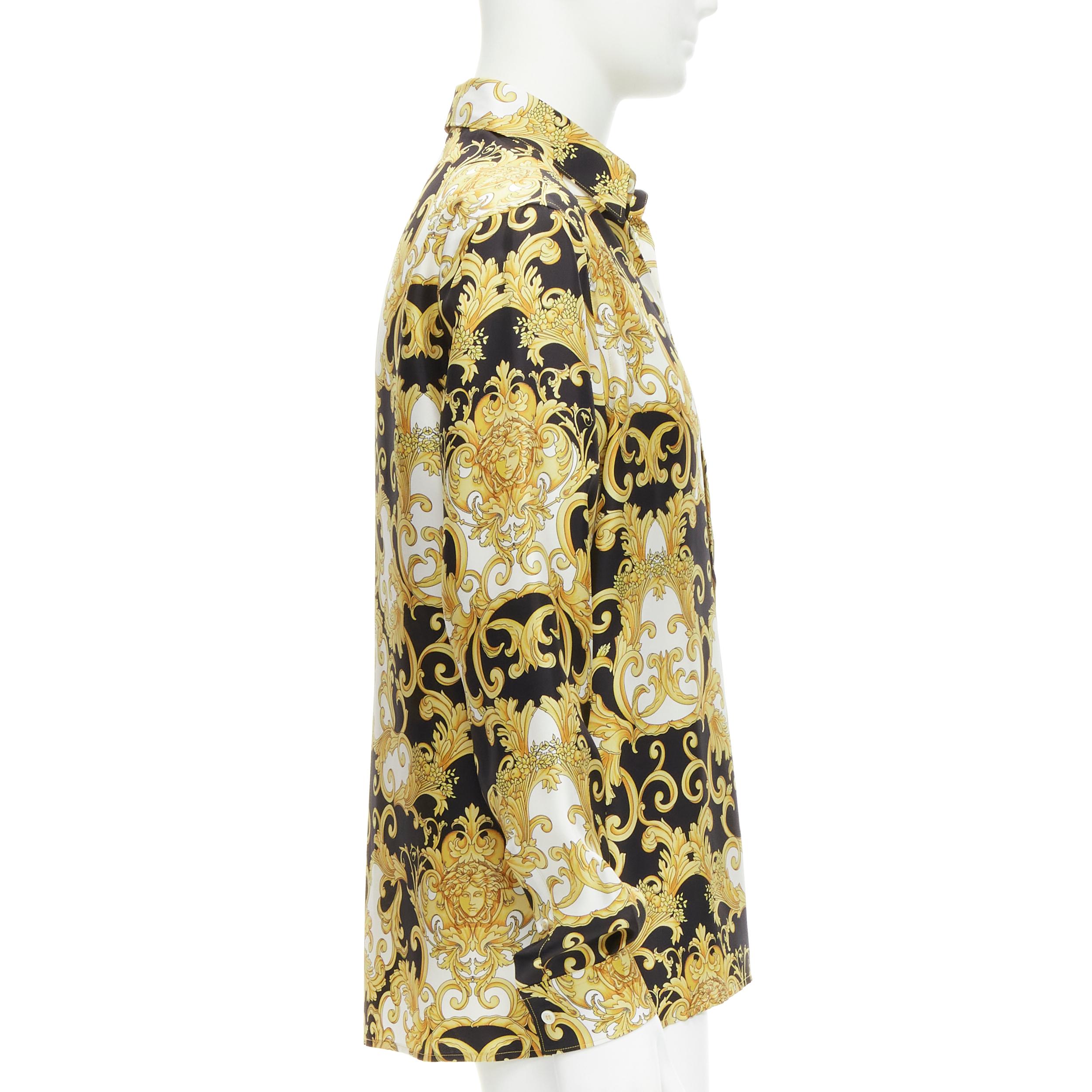 Gold VERSACE 2022 Renaissance Barocco 100% silk gold signature shirt IT50 L For Sale