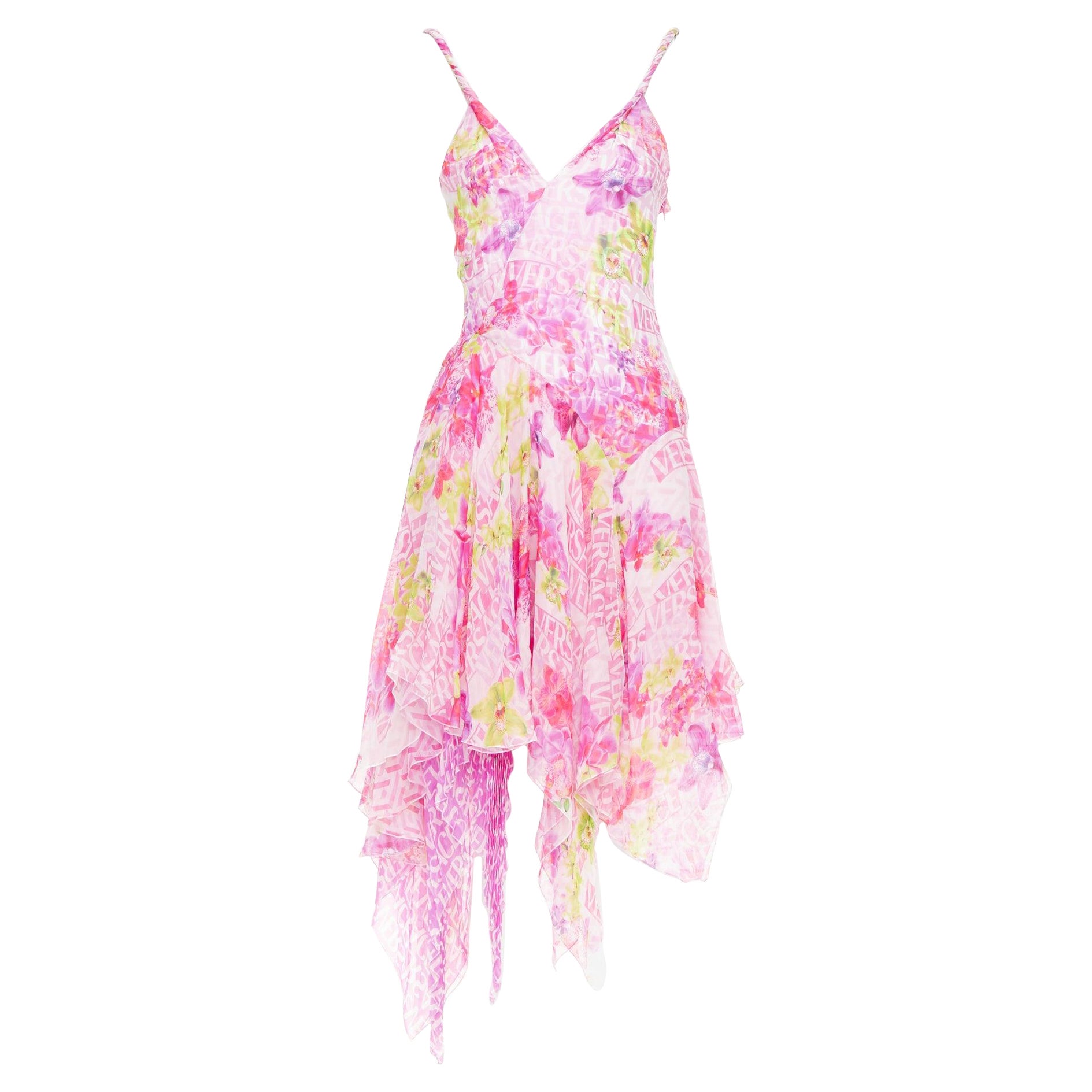 VERSACE 2023 Abito da sera in chiffon di seta con stampa logo orchidea e spalline plissettate IT38 XS in vendita