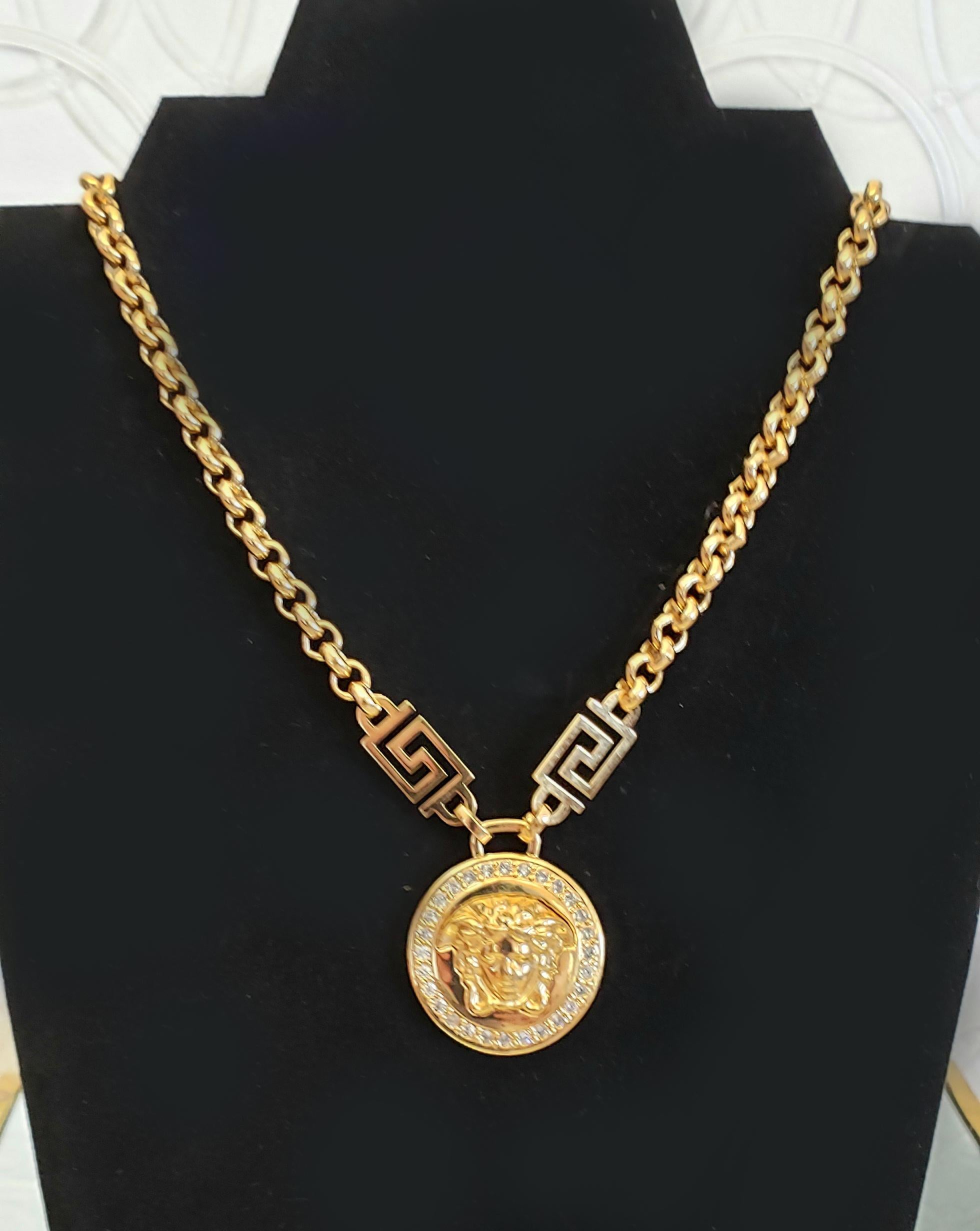 Women's or Men's VERSACE 24K GOLD PLATED CHAIN GREEK KEY CRYSTALL MEDUSA Necklace
