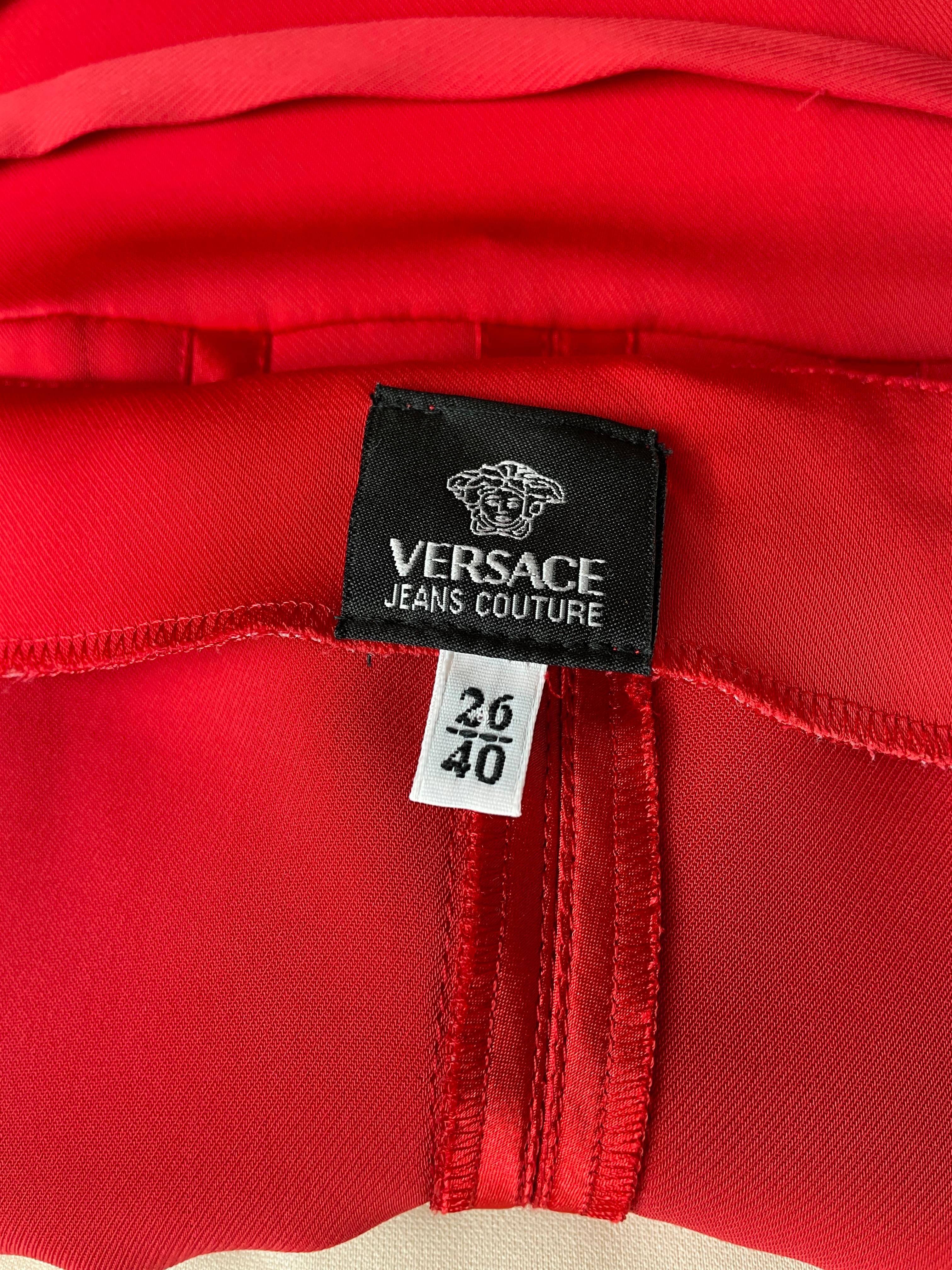 Robe longue rouge Versace des années 90 en vente 3