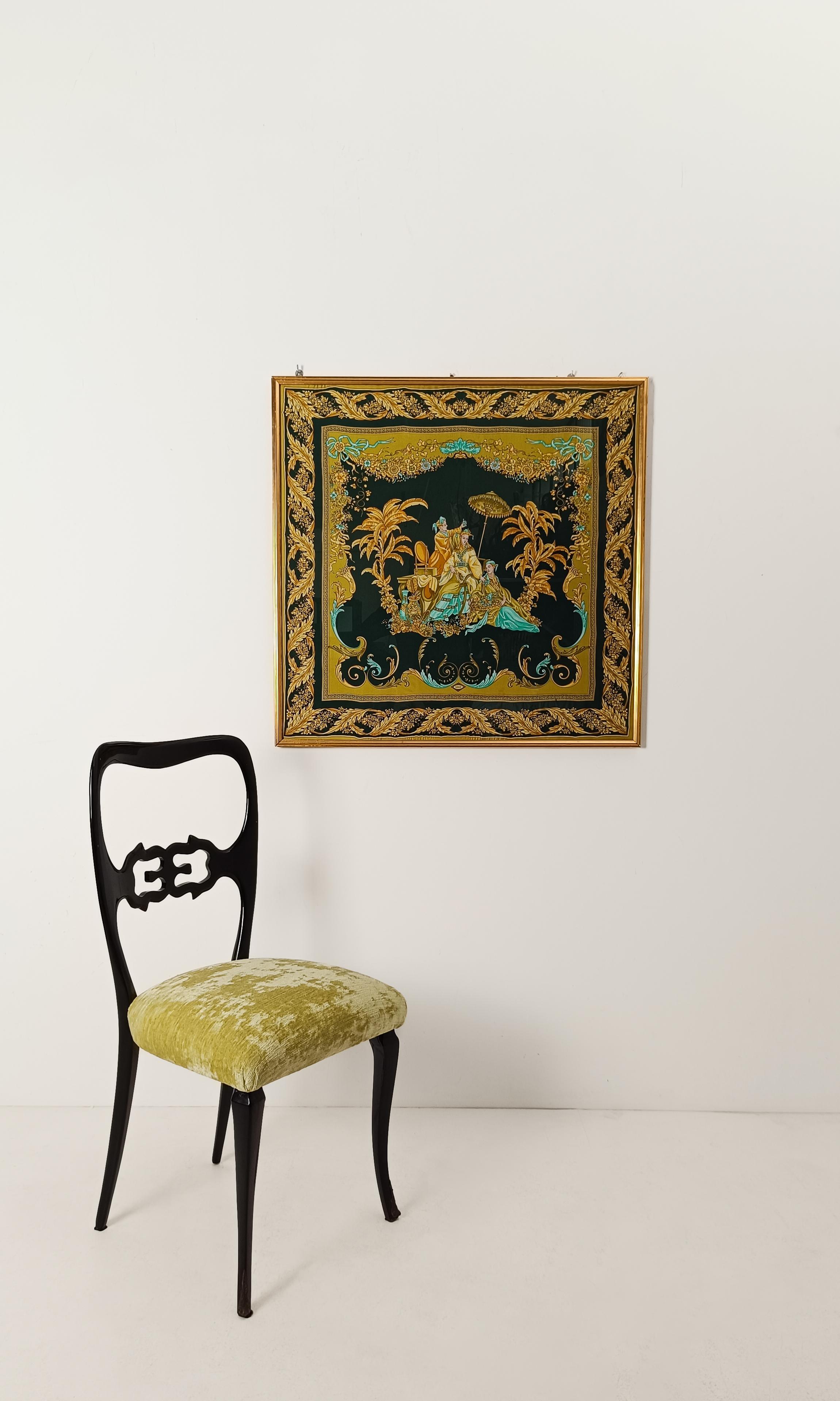 I offer for sale a splendid wall decoration obtained by framing a Vintage Silk Scarf, dating back to the late 80s/early 90s, by Versace Atelier, a high fashion line of the Italian brand Versace created by Gianni Versace in 1989. 
The scarf is made