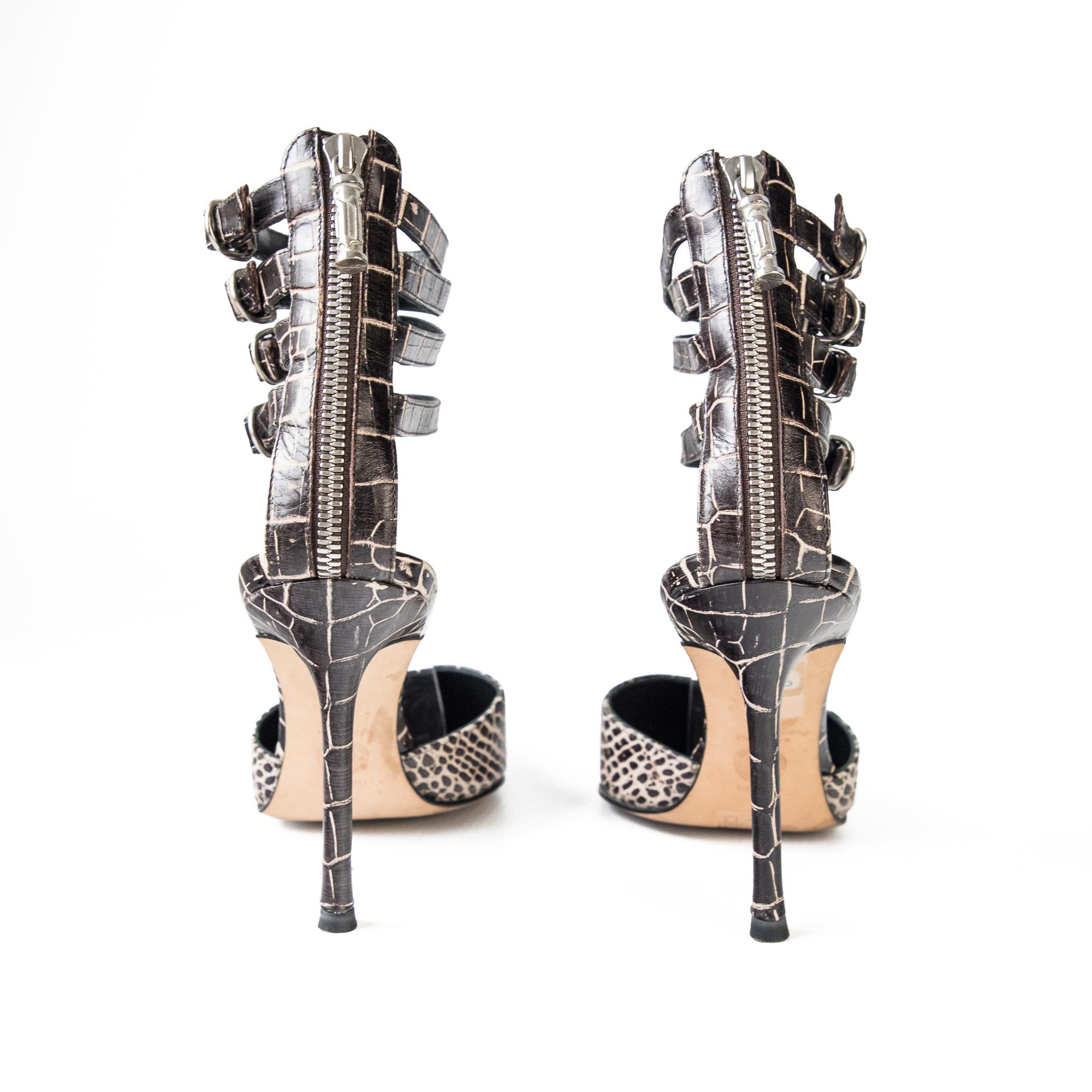 Versace Runway A/W 2003 - Talons pointus en crocodile taille 39 en vente 2
