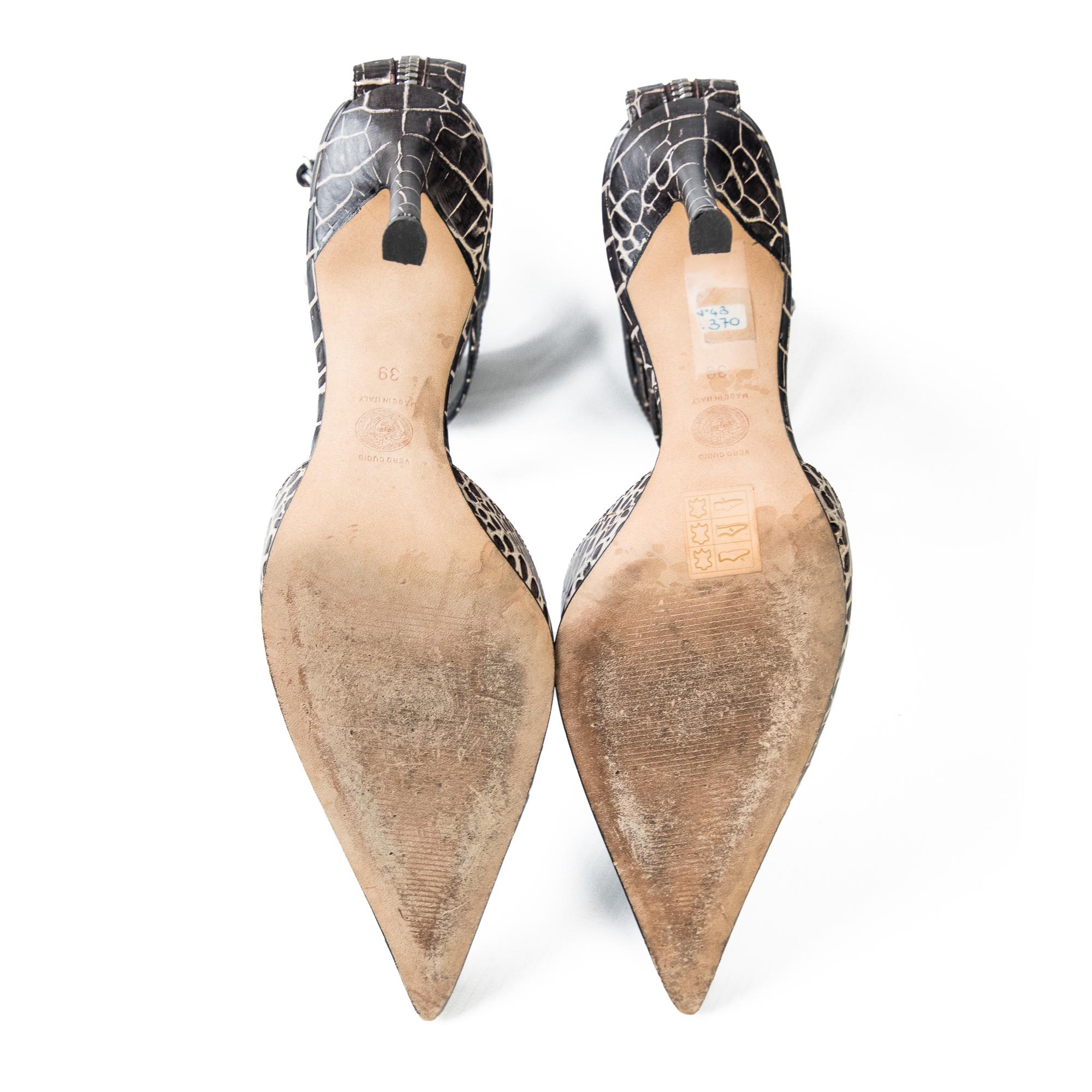 Versace Runway A/W 2003 - Talons pointus en crocodile taille 39 en vente 3
