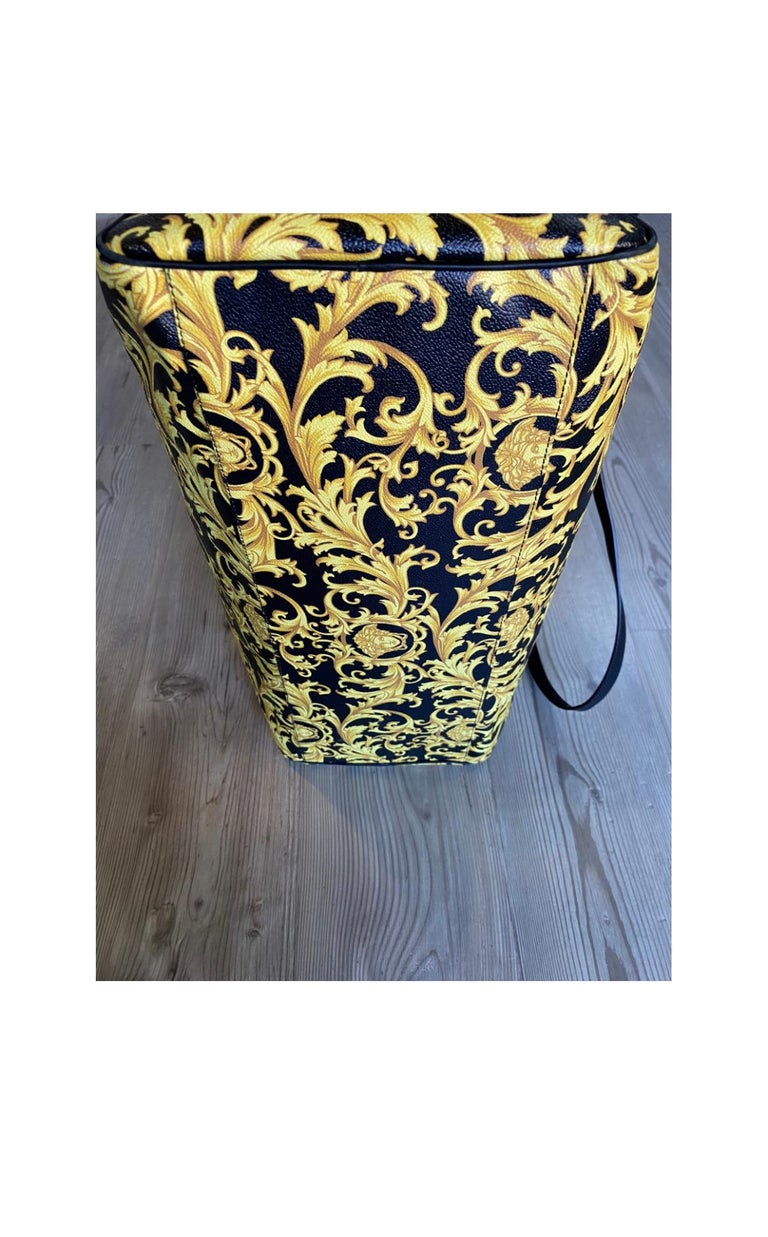 Versace bag in the typical baroque fantasy. For Sale at 1stDibs