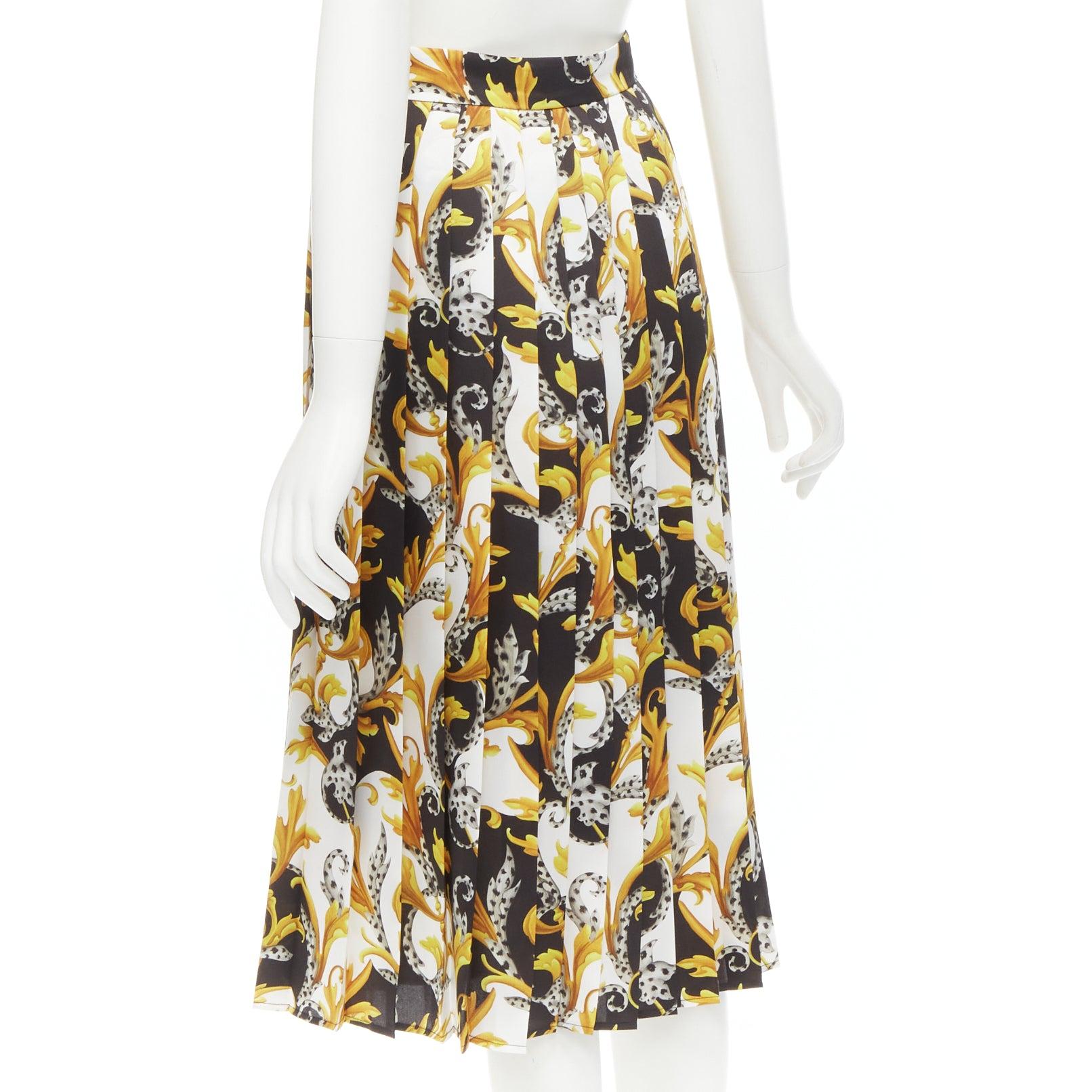 VERSACE Barocco Acanthus black gold print pleated high slit skirt IT36 XS For Sale 1