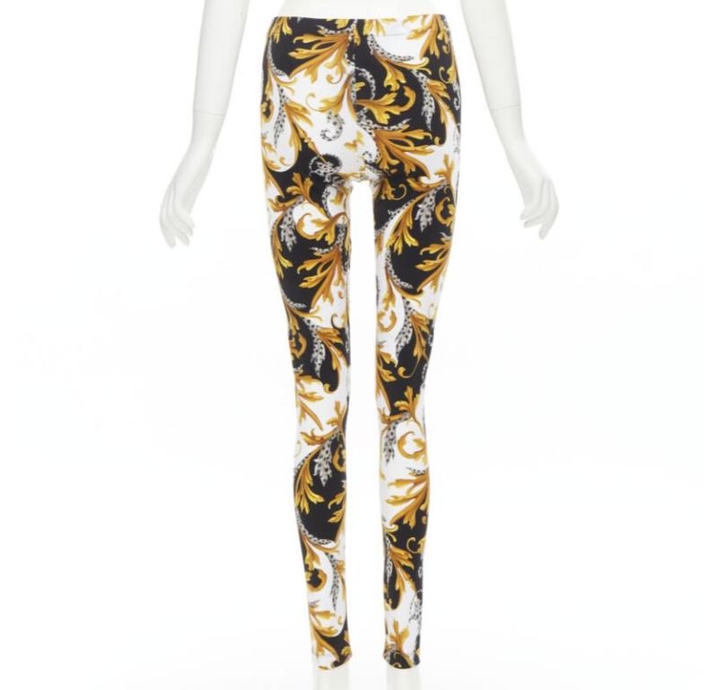 VERSACE Barocco Acanthus black gold Signature floral legging pants IT44 L In Excellent Condition For Sale In Hong Kong, NT