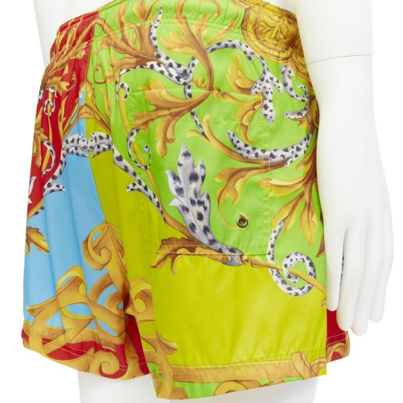 VERSACE Barocco Acanthus Pop print swim trunk short IT5 L en vente 3