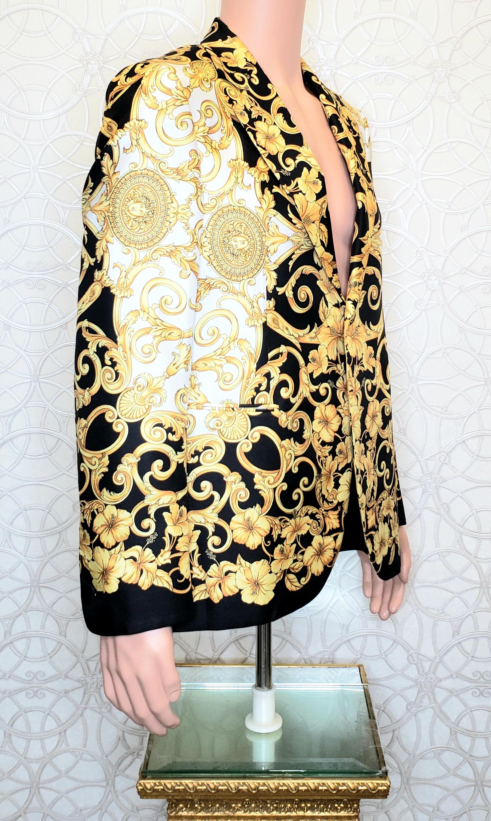 versace baroque blazer