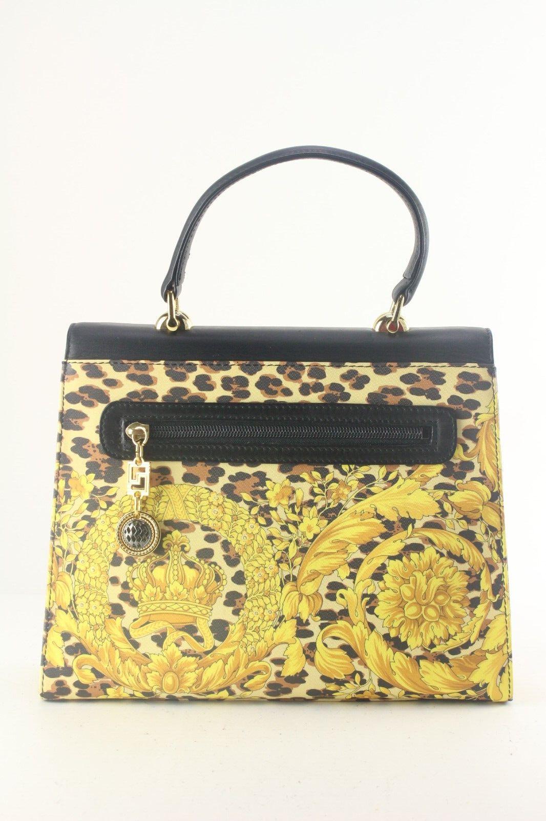 Versace Baroque Kelly Top Handle Flap 2way Crossbody Bag 1VER822K In Good Condition For Sale In Dix hills, NY