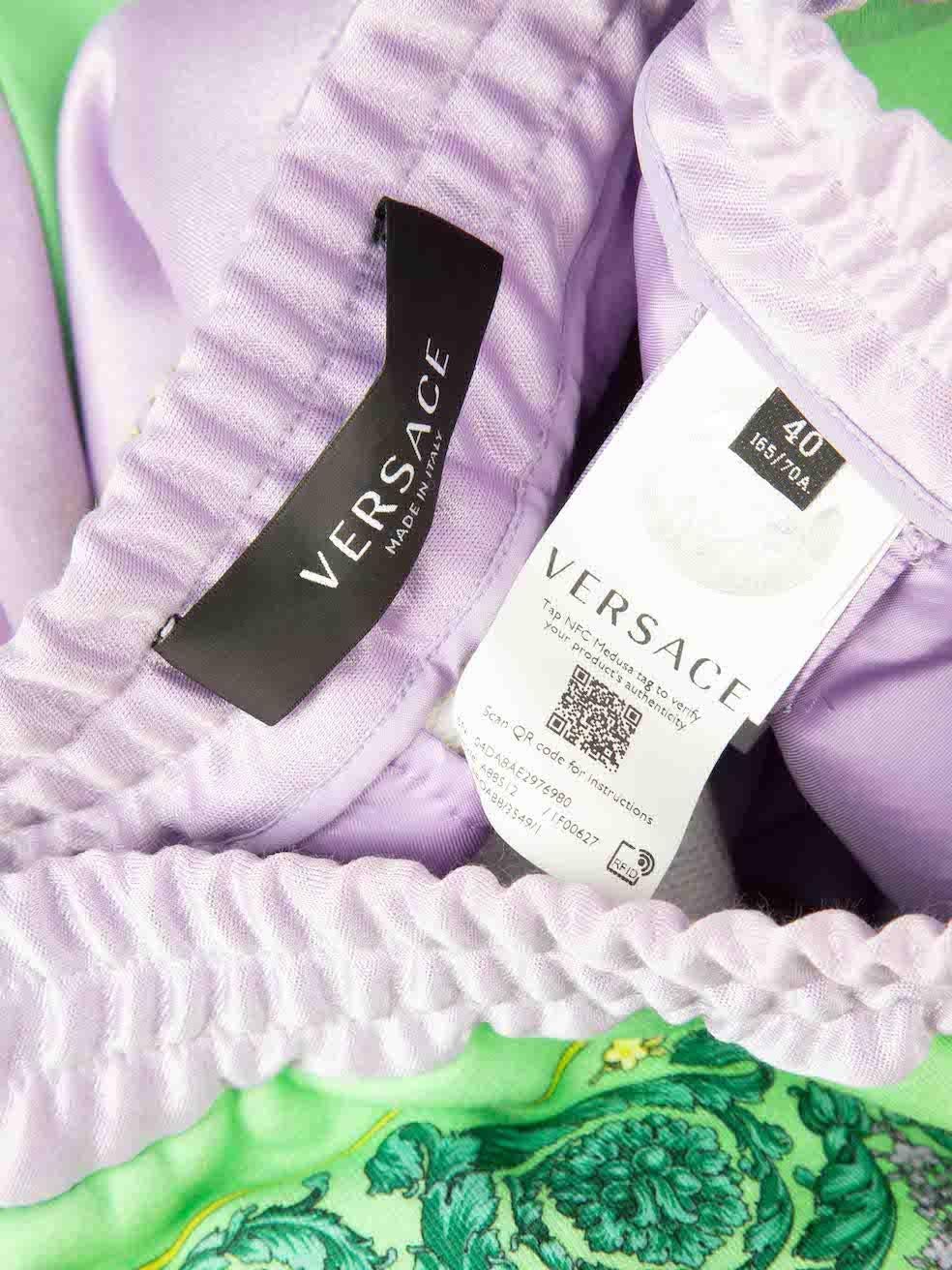 Joggers con stampa barocca Versace taglia S in vendita 1