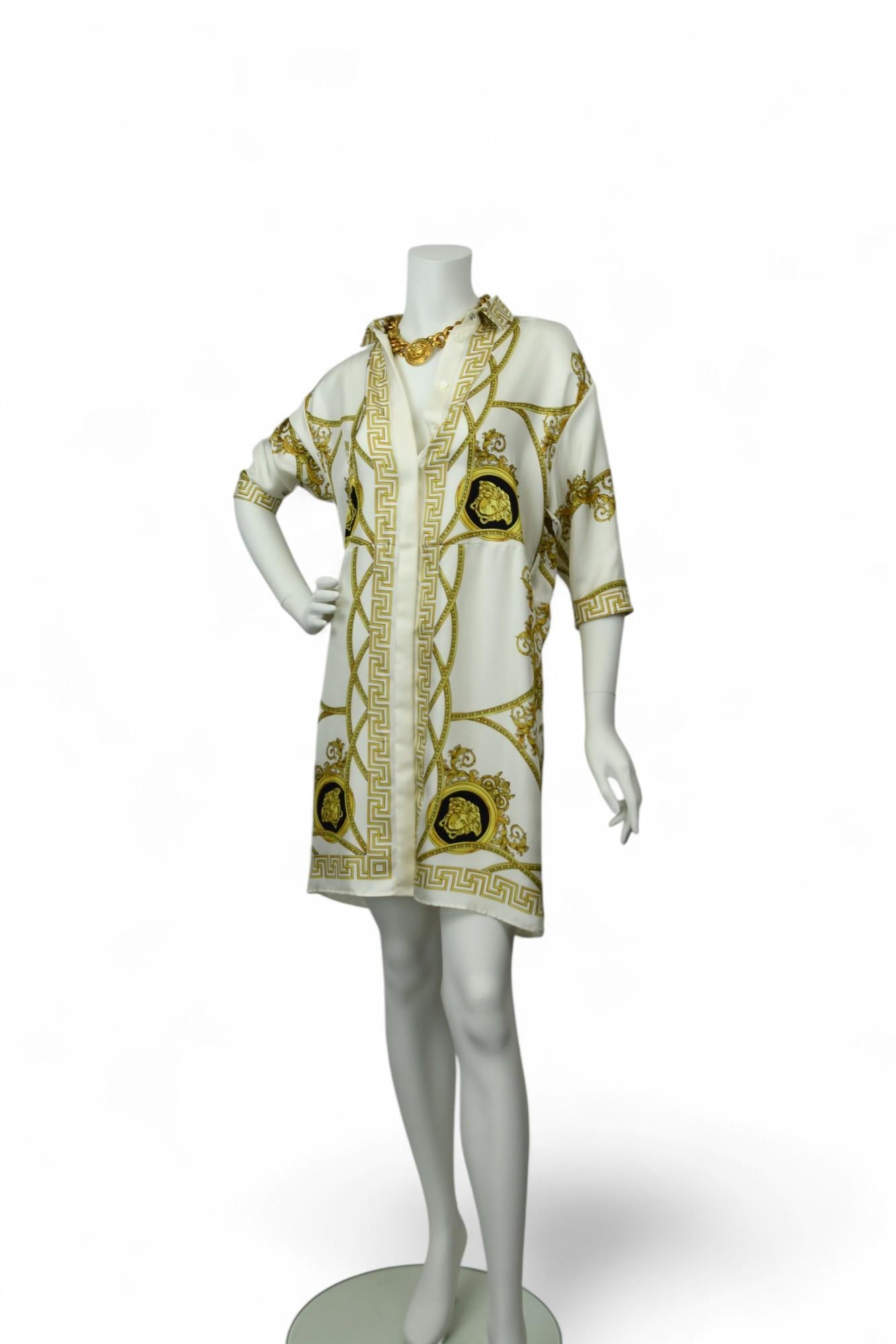 De las mujeres Vestido con cinturón de seda y estampado barroco Versace EU40 en venta