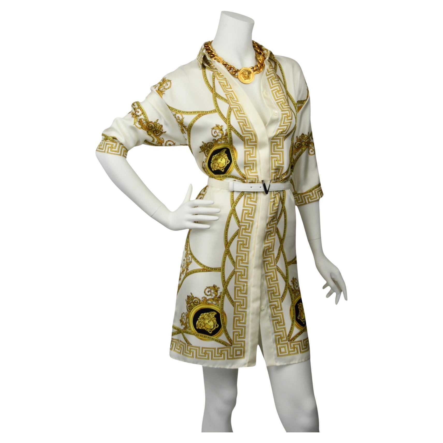 Vestido con cinturón de seda y estampado barroco Versace EU40 en venta