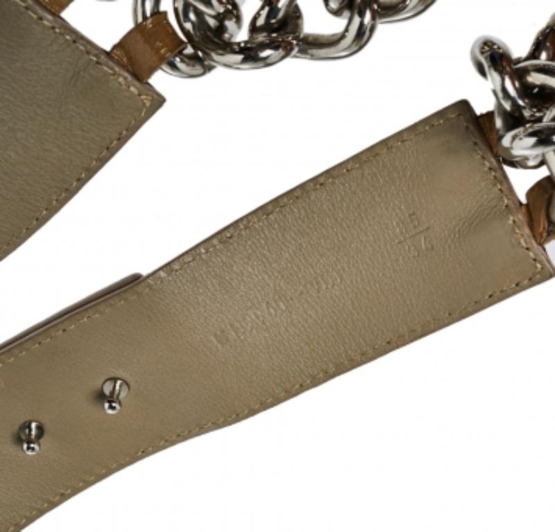 Versace Beige Patent Leather and Chain Logo Plaque Belt 85CM For Sale 1