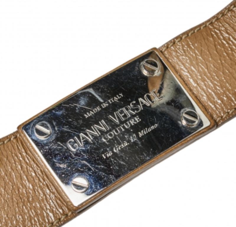 Versace Beige Patent Leather and Chain Logo Plaque Belt 85CM For Sale 2