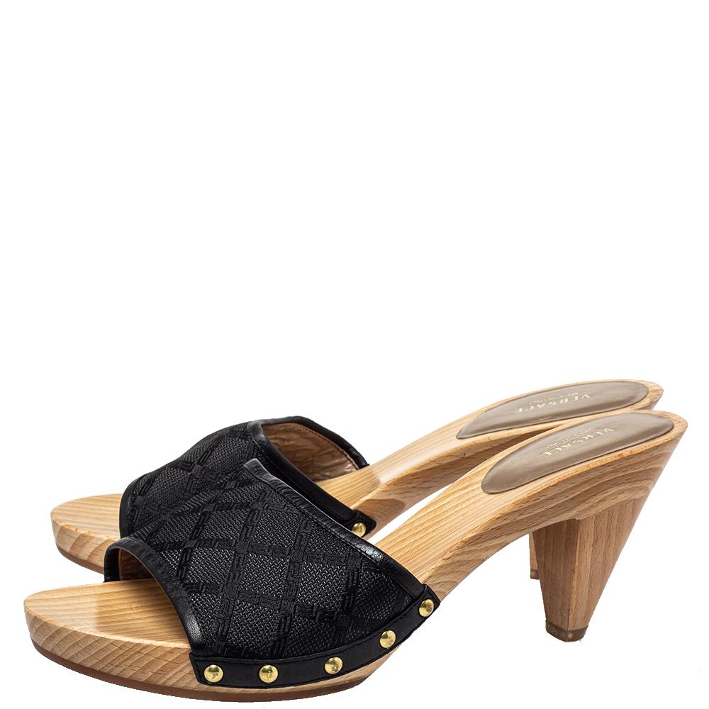 Versace Black Canvas And Leather Mule Sandals Size 39 In Good Condition In Dubai, Al Qouz 2