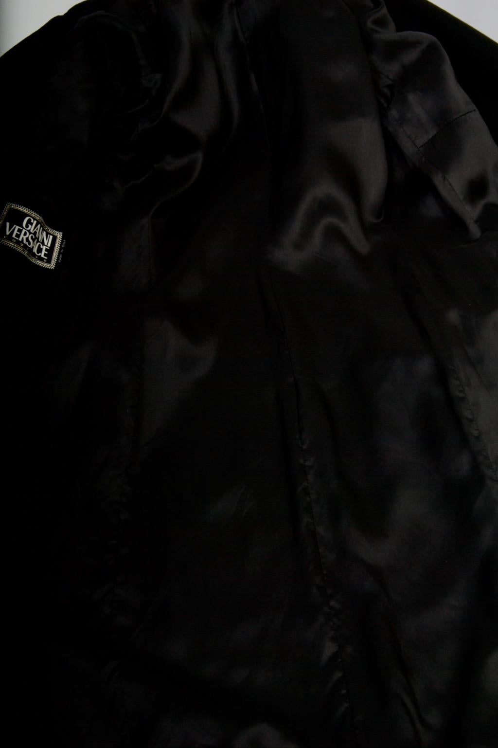 Versace Black Cashmere-Blend Coat For Sale 7