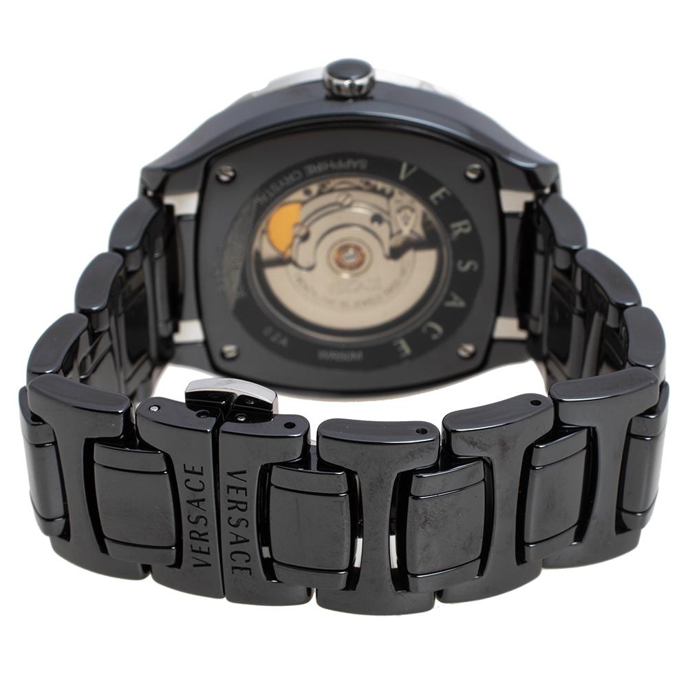 The Versace DV One 02A timepiece is a delight for watch lovers. Functioning on automatic movement, the watch has a black ceramic and stainless steel case with a diameter of 40 mm. While the bezel is detailed with the signature Greek keys, the dial