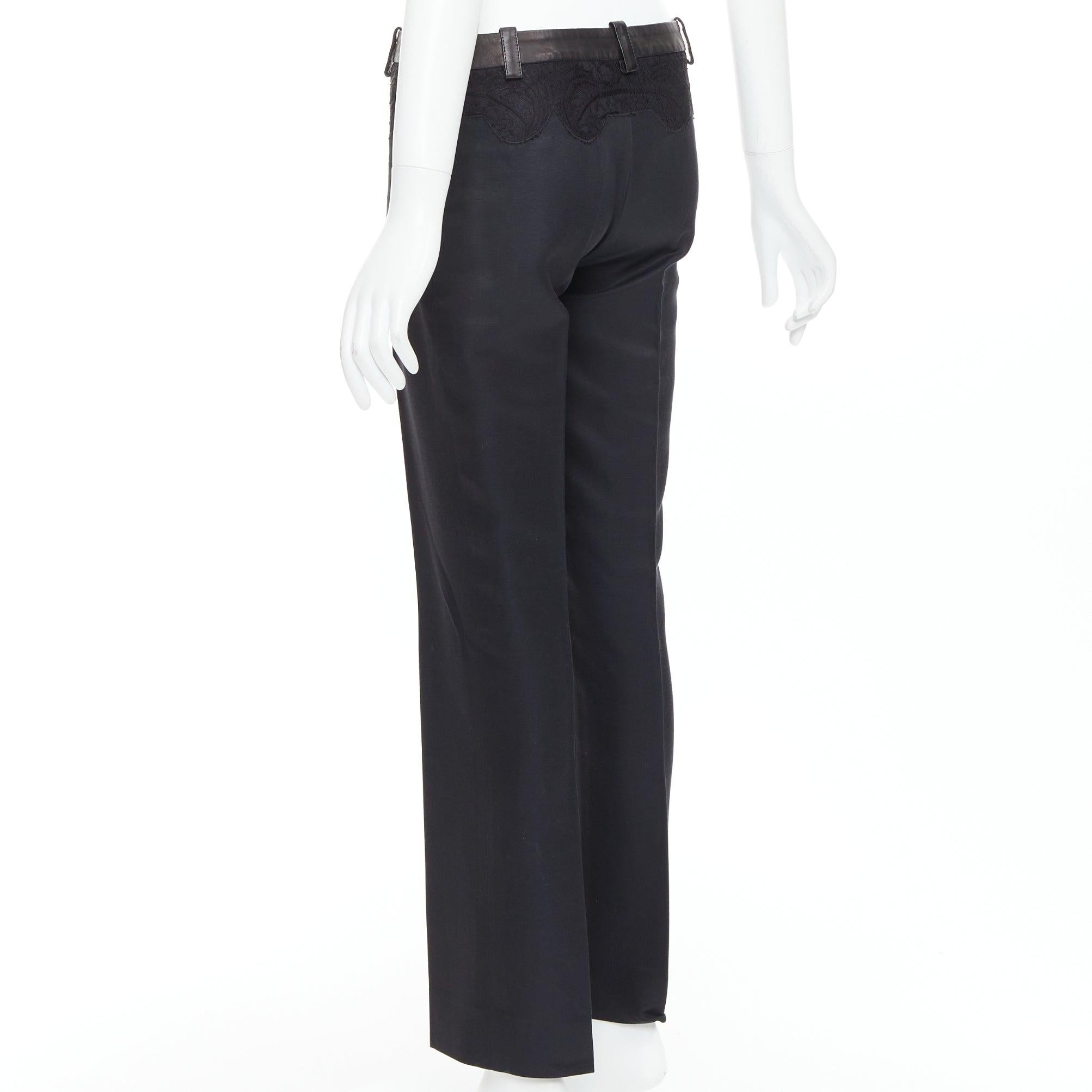 VERSACE noir coton mélangé dentelle cuir pantalon fuselé à la taille IT38 XS en vente 1