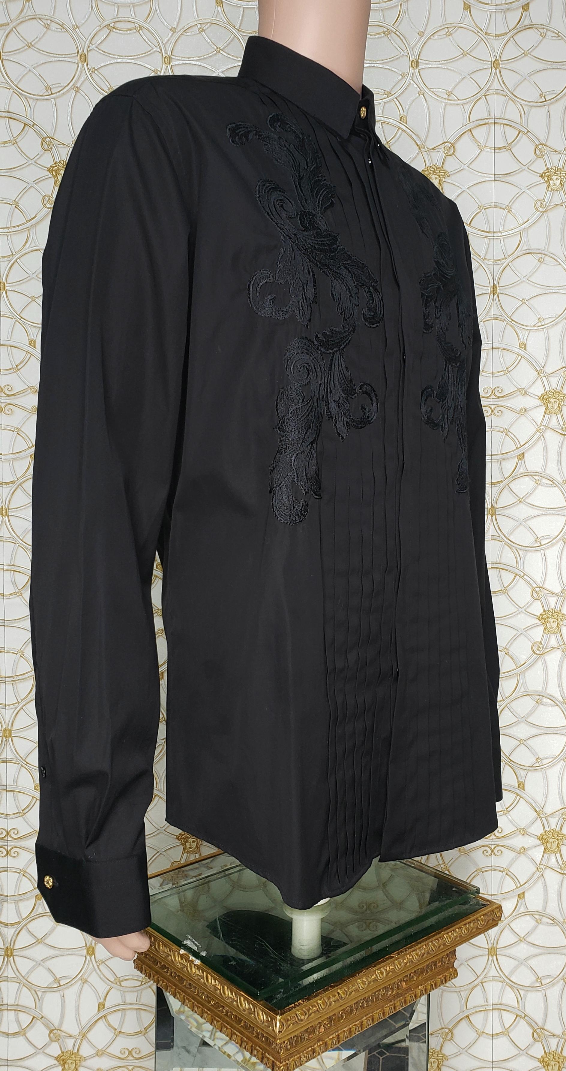 Black VERSACE BLACK COTTON SHIRT with EMBROIDERED PRINT IT 52 - XL