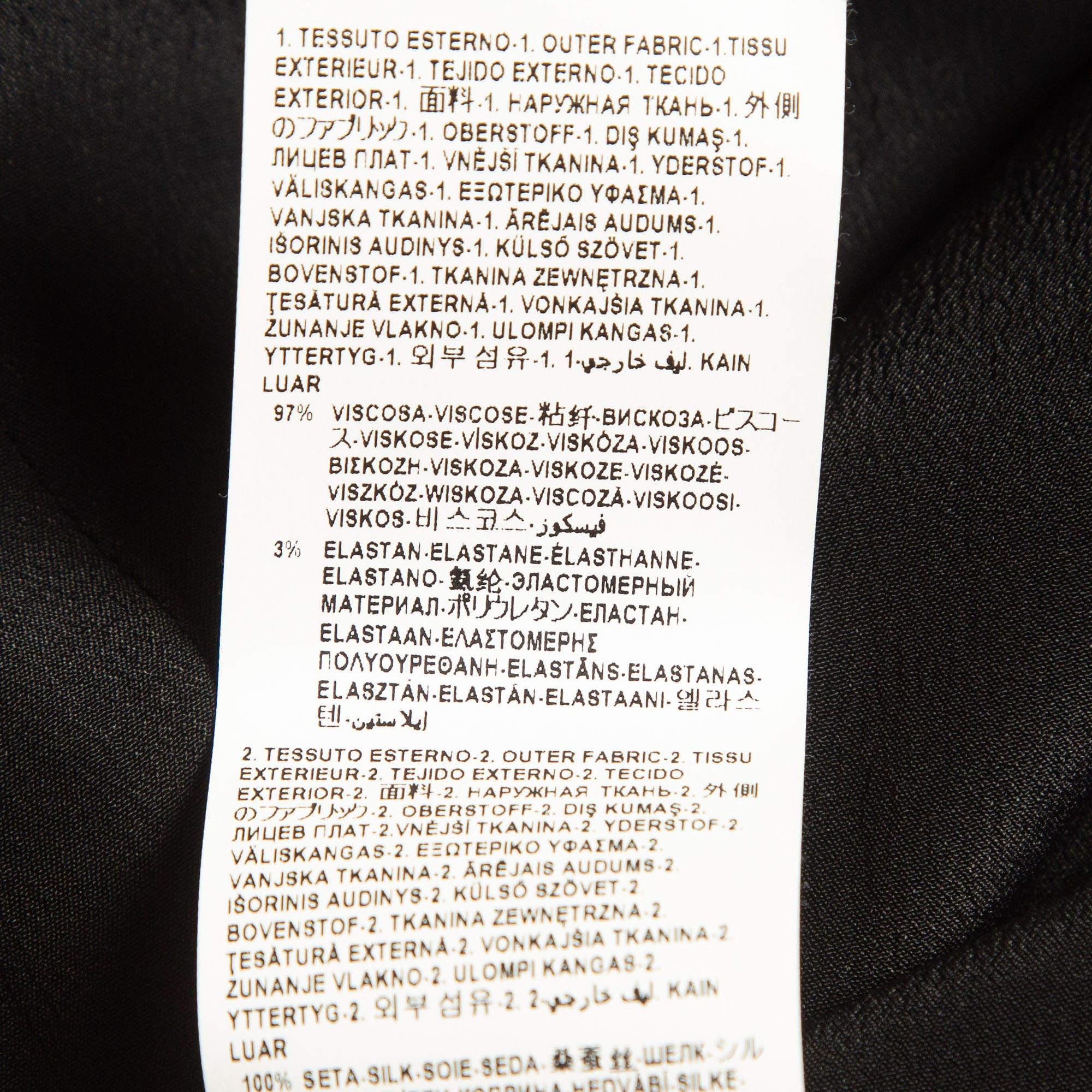 Versace mini-robe enveloppée d'une écharpe noire, taille S en vente 1