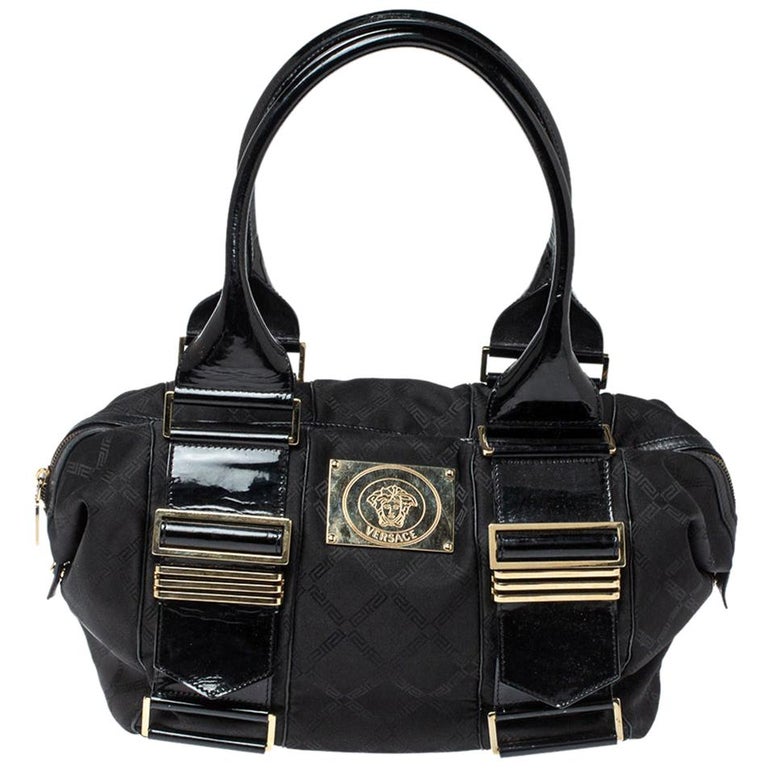 Versace Medusa Bags - 135 For Sale on 1stDibs | versace crystal bag