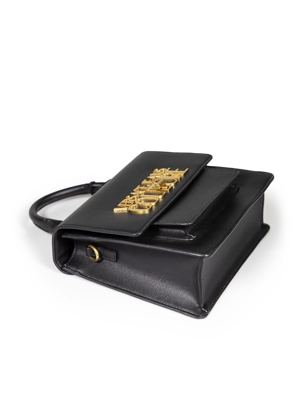 Versace Schwarze Saffiano PU Lock Top Handle Bag aus Kunstleder mit Griff oben Damen im Angebot