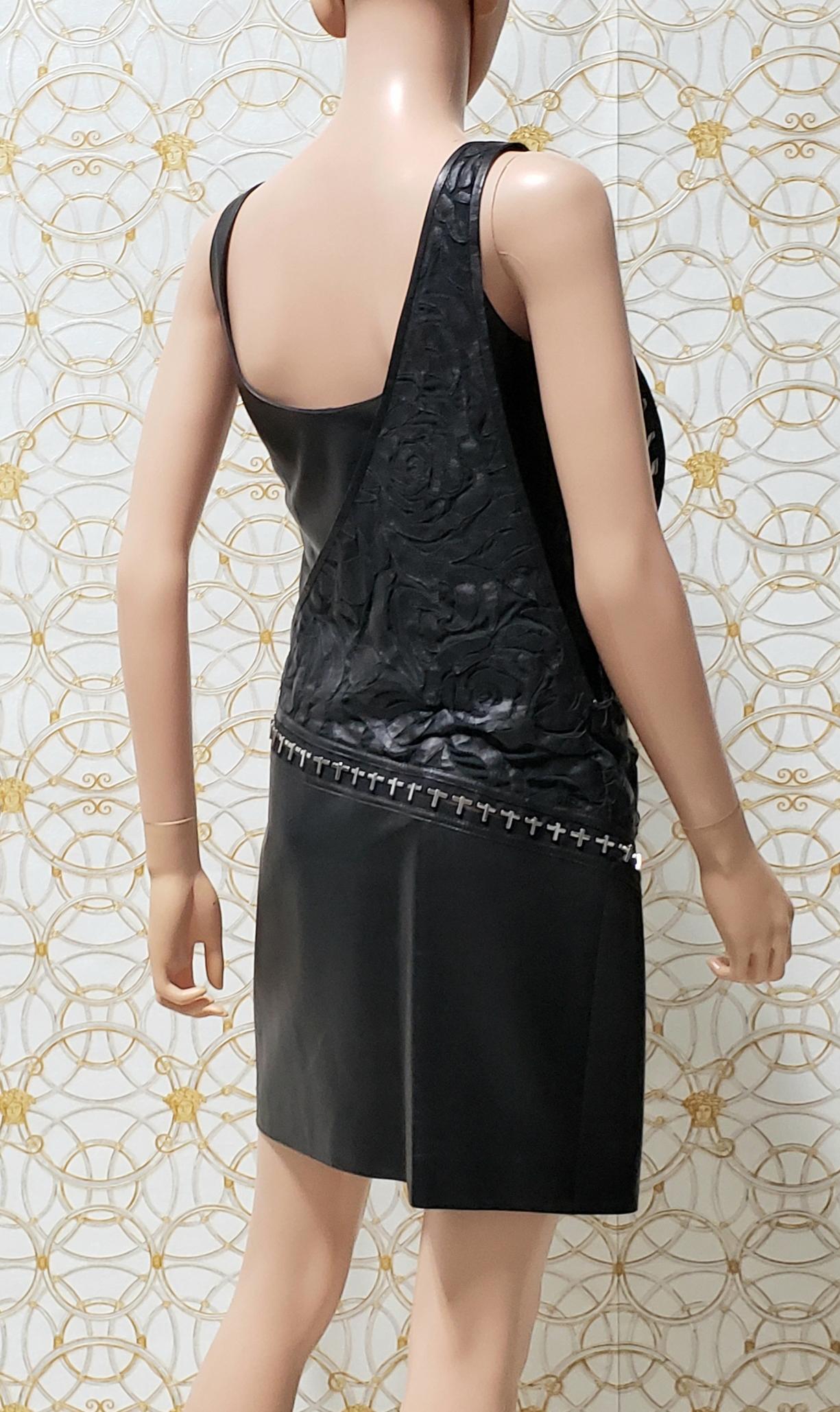 Versace Black Floral Detail Leather Dress 38 - 2 (4) For Sale 2