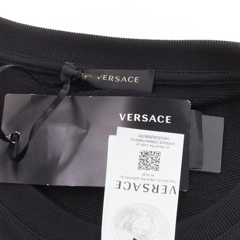 VERSACE noir or Barocco Hibiscus Medusa coton crew pull S en vente 5