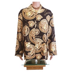 VERSACE BLACK/GOLD MEDUSA PRINTED SILK Shirt IT 50 - L