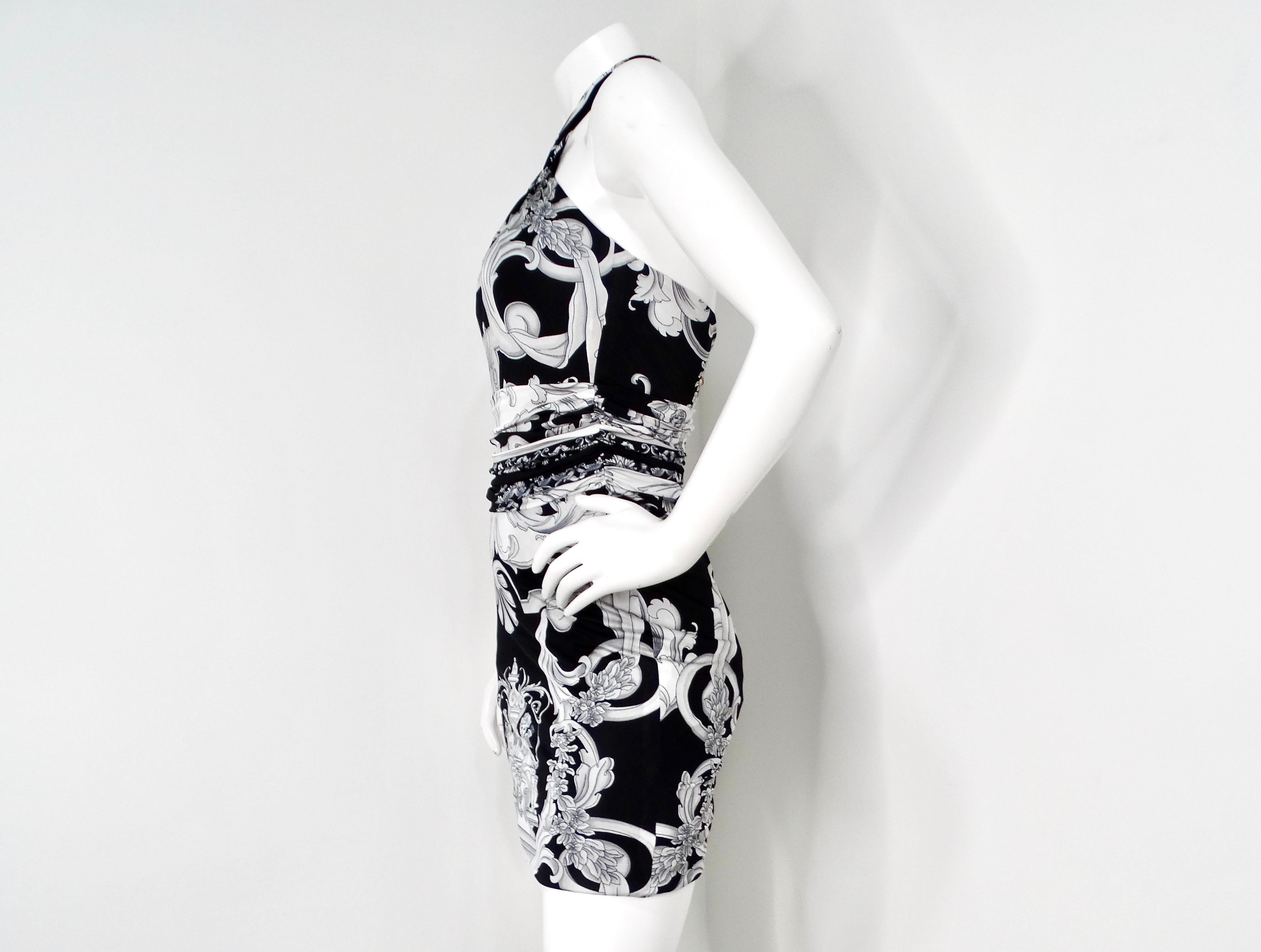 Versace - Vestito con stampa barocca in nero e grigio in vendita 2