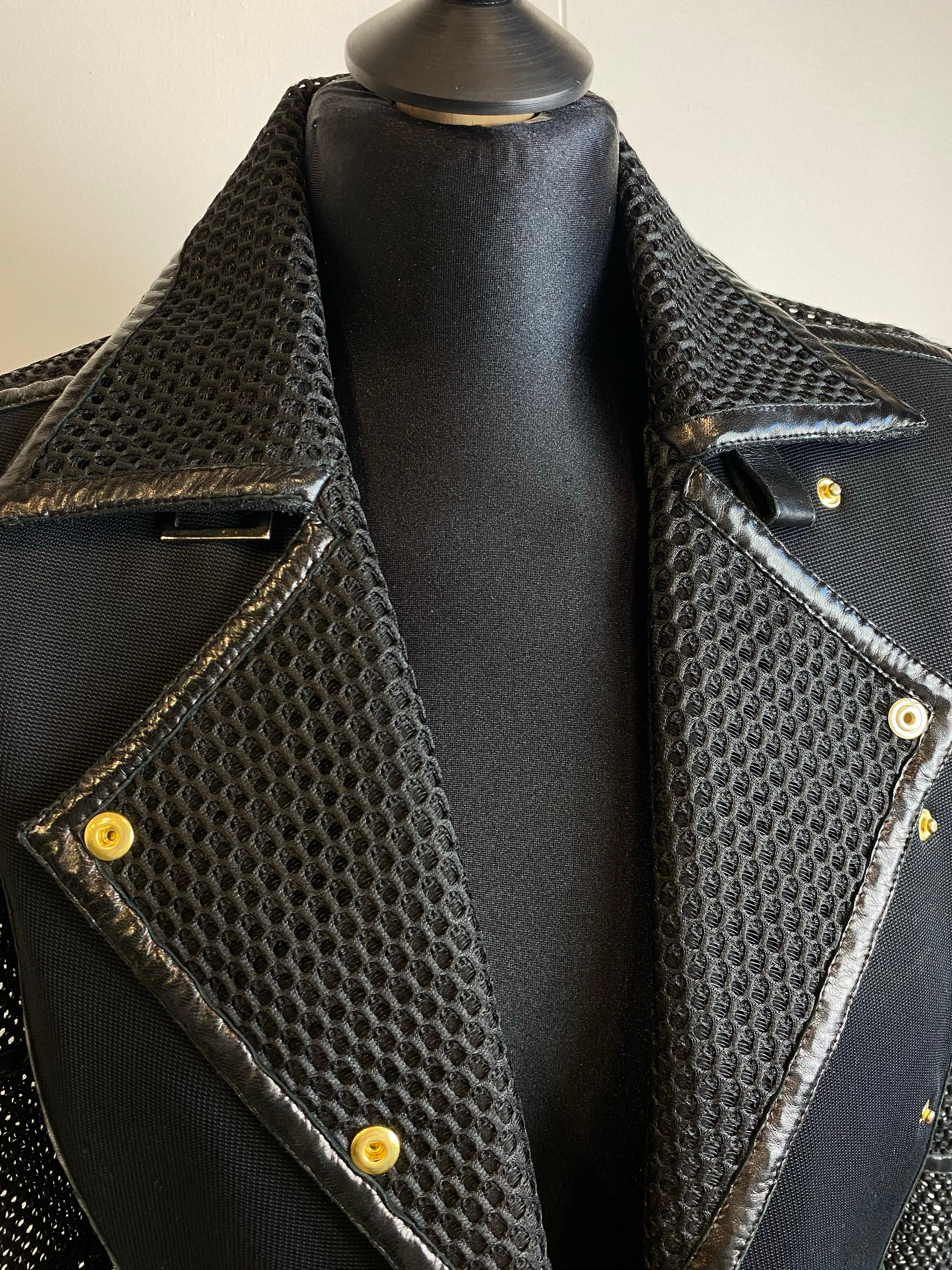 Versace black jacket. For Sale 7
