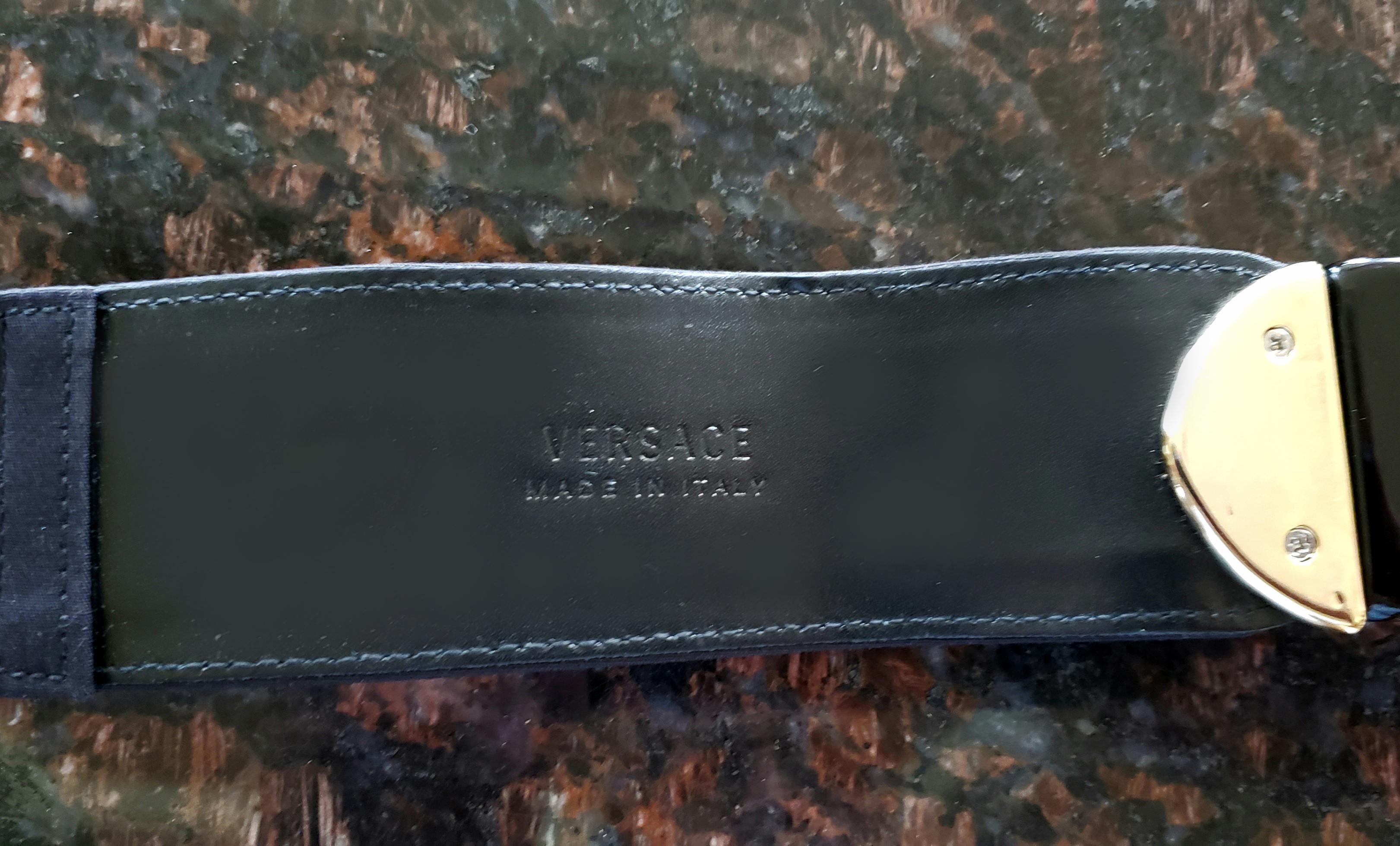 VERSACE BLACK LEATHER/FABRIC BELT w/MEDUSA HEAD PLASTIC BUCKLE size 42 and 44 In New Condition For Sale In Montgomery, TX