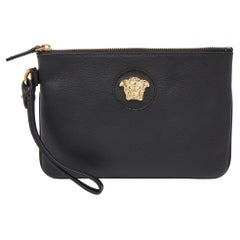 Versace - Pochette-bracelet en cuir noir La Medusa