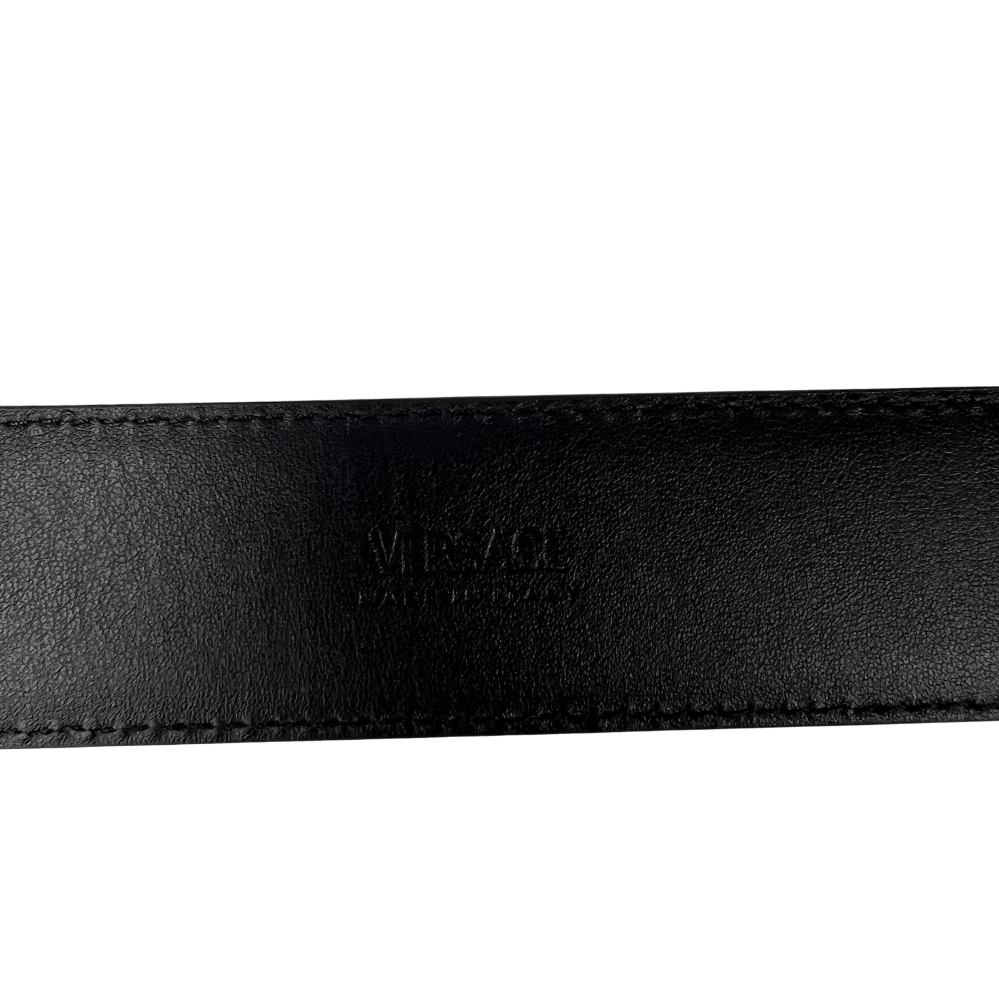 Nero Cintura con logo Medusa in pelle nera Versace (taglia 80/32)