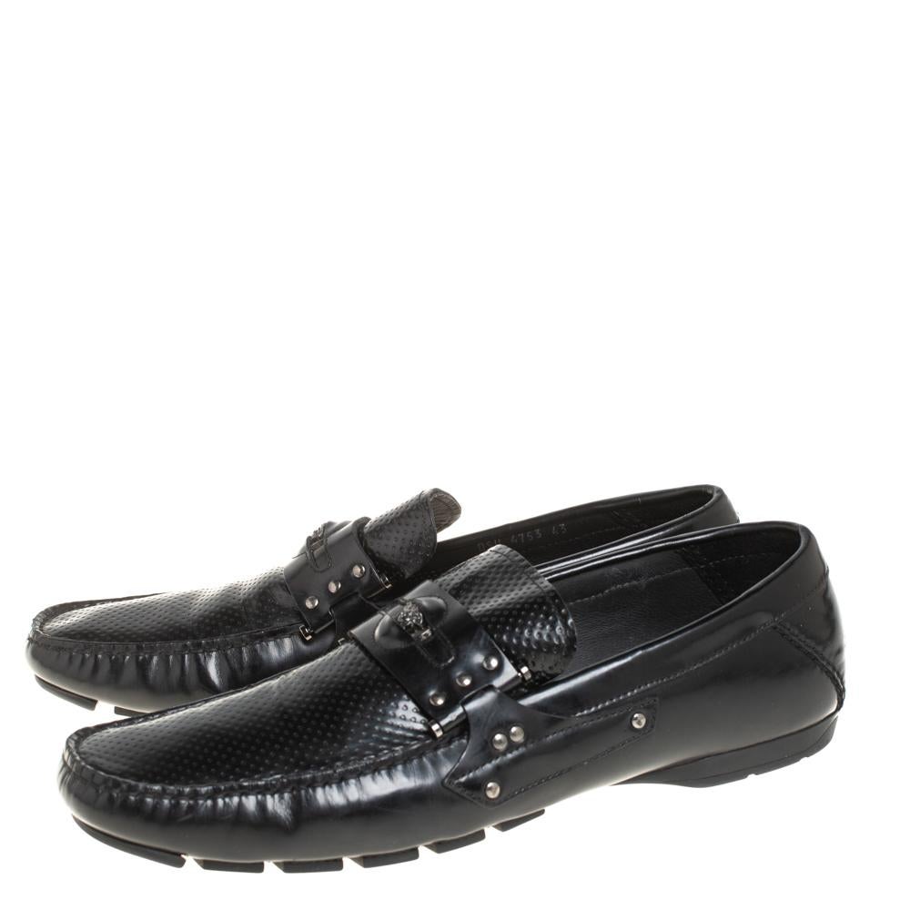 Men's Versace Black Leather Medusa Detail Slip On Loafers Size 43 For Sale