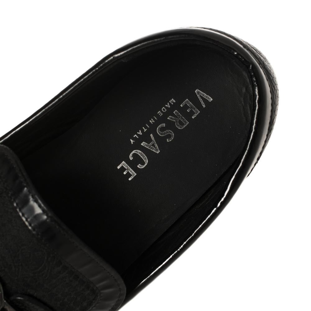 Men's Versace Black Leather Medusa Embellished Slip On Loafers 43 For Sale