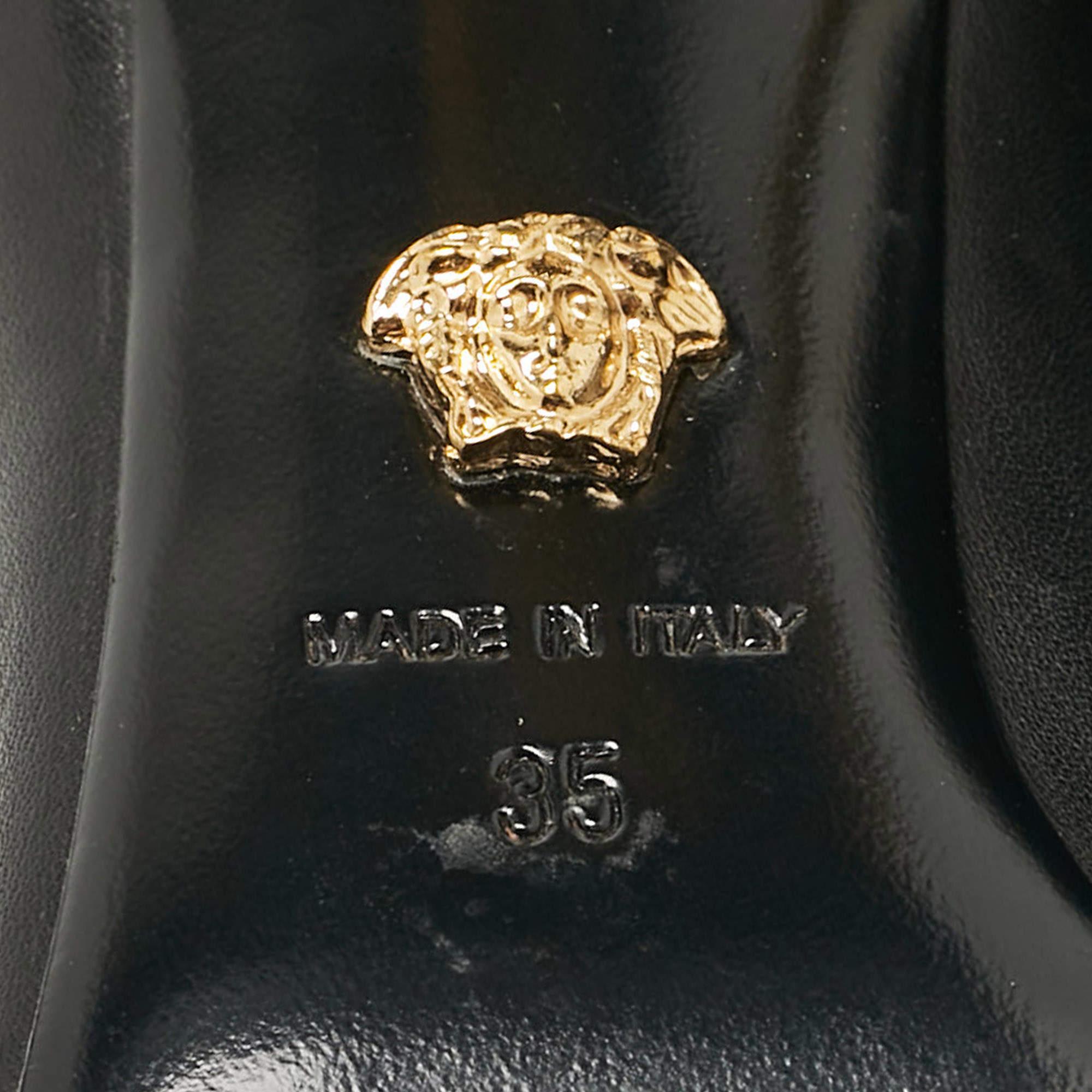 Versace - Stivaletto con testa di Medusa in pelle nera - Taglia 35 in vendita 3