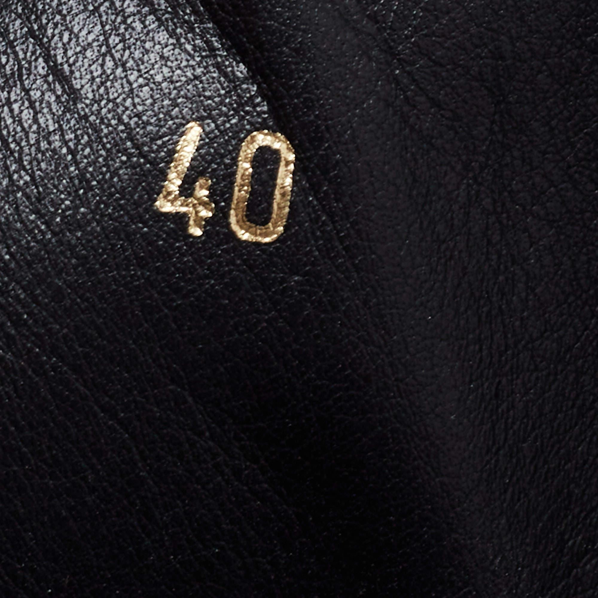 Versace Black Leather Medusa Palazzo Slip On High Top Sneakers Size 40 In Good Condition In Dubai, Al Qouz 2