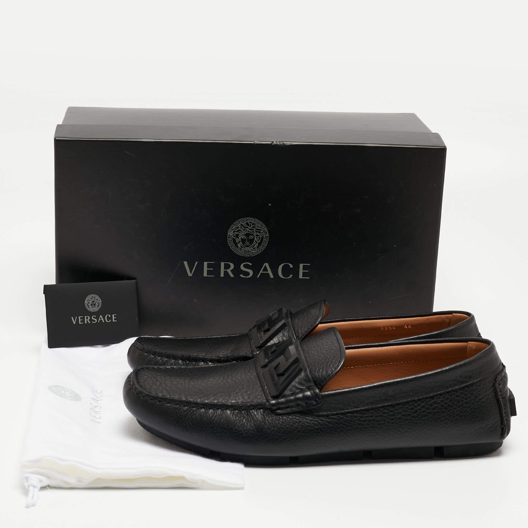 Versace Black Leather Medusa Slip On Loafers Size 44 For Sale 3