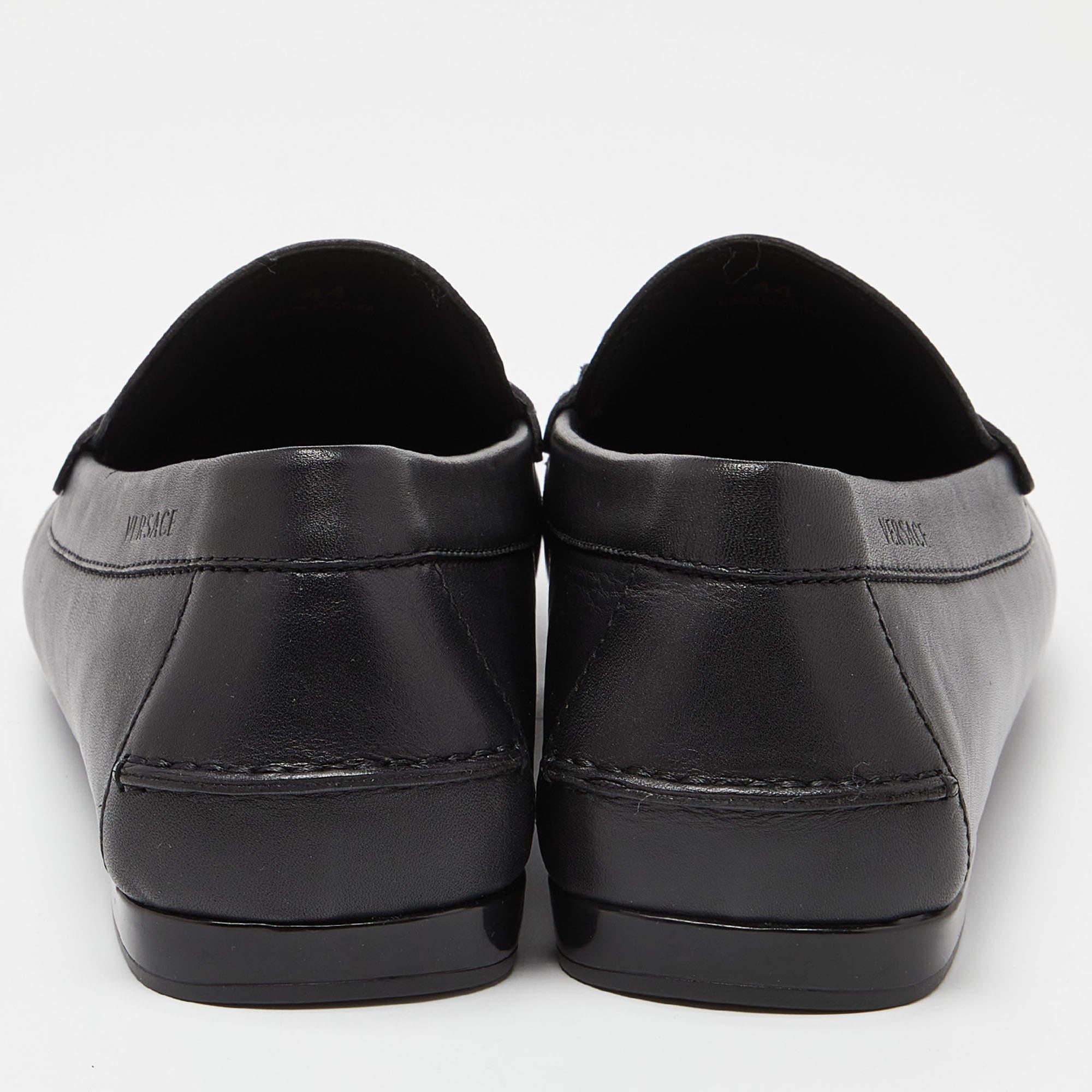 Versace Black Leather Medusa Slip On Loafers Size 44 For Sale 4