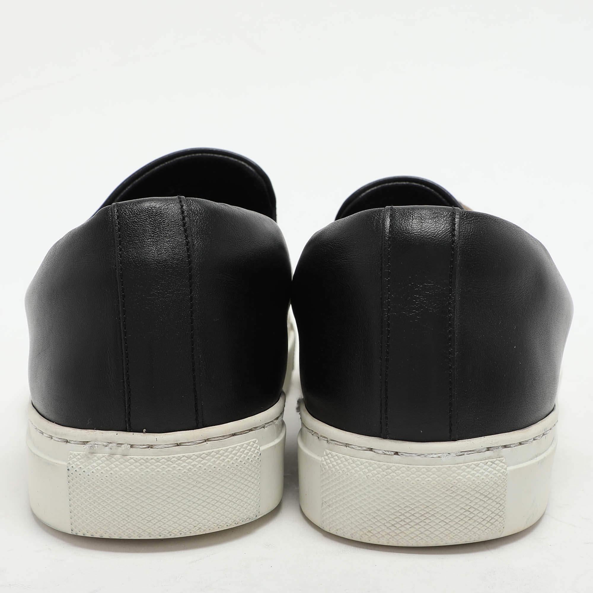 Versace - Medusa en cuir noir - Baskets à enfiler - Taille 37 Pour femmes en vente