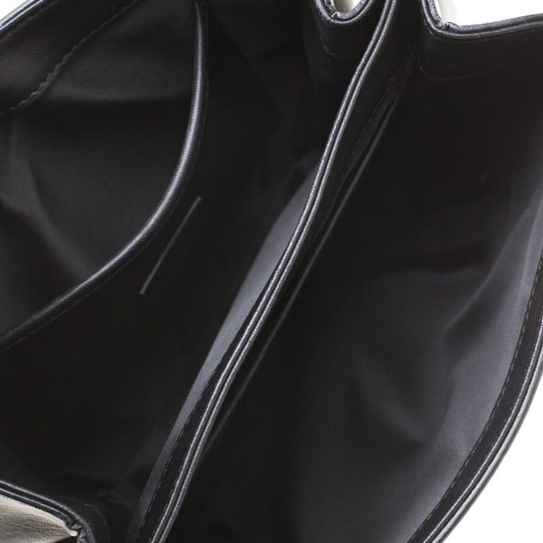 Versace Black Leather Medusa Sultan Shoulder Bag For Sale at 1stDibs   black versace bag, versace purse black, versace black handbag with gold  hardware