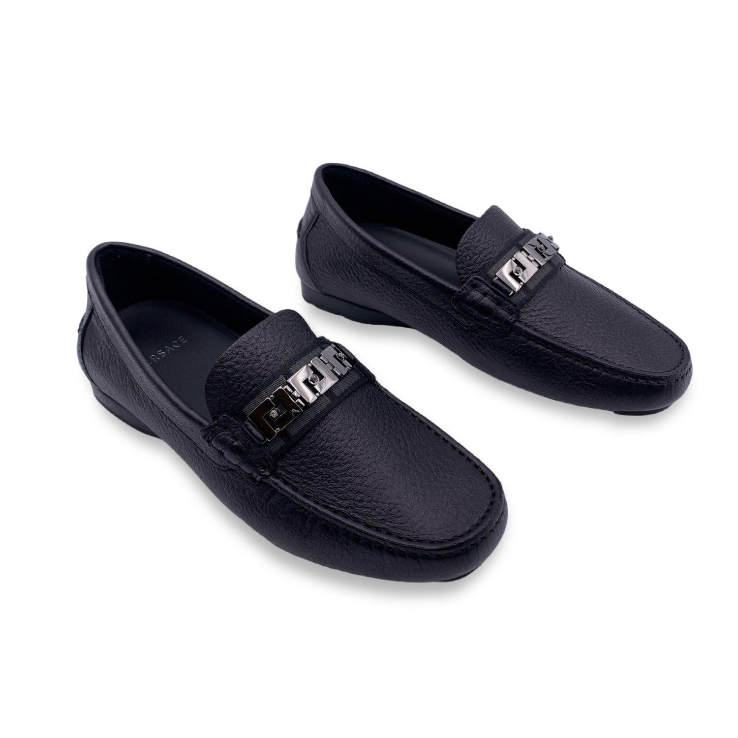 Versace Black Leather Mocassins Loafers Car Flat Shoes Size 38.5 In Excellent Condition For Sale In Rome, Rome