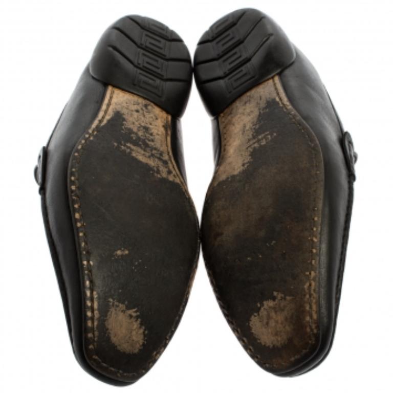 Versace Black Leather Slip on Loafers Size 44 In Fair Condition For Sale In Dubai, Al Qouz 2