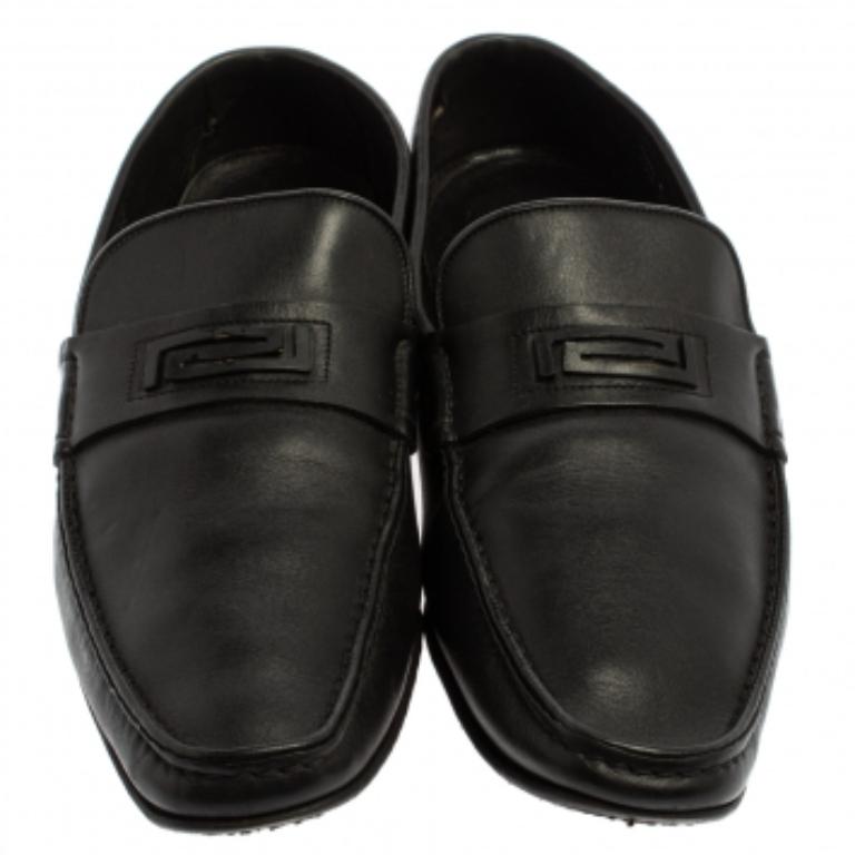Versace Black Leather Slip on Loafers Size 44 For Sale 3