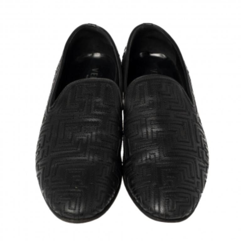 Men's Versace Black Leather Smoking Slippers Size 42 For Sale