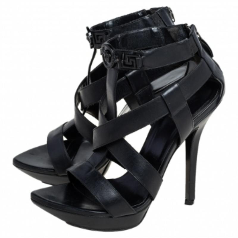 Versace Black Leather T Strappy  Platform Sandals Size 37.5 In Fair Condition In Dubai, Al Qouz 2