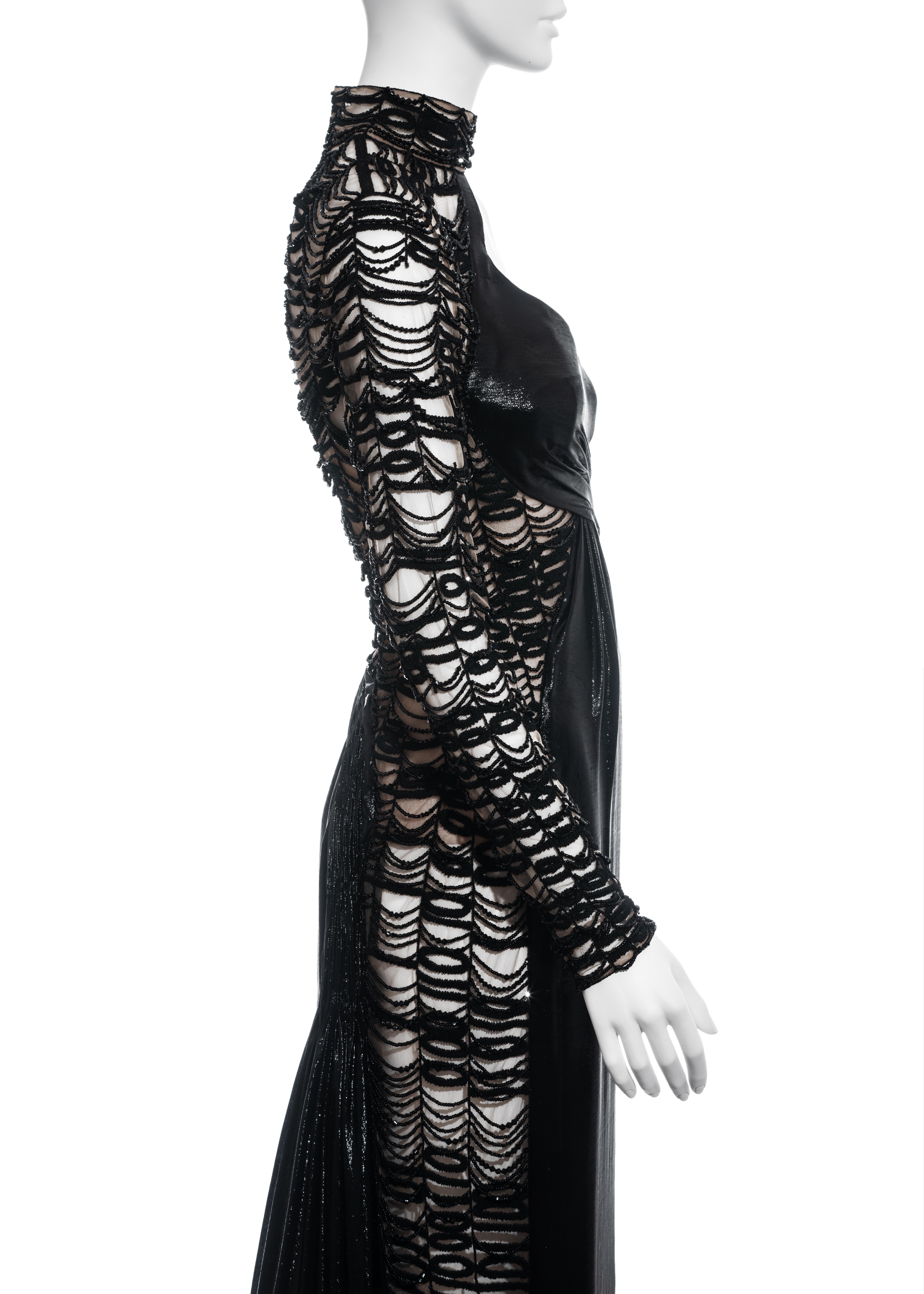 Robe de soirée formée à une manche en lurex noir perlé, saison 2013, Versace en vente 3