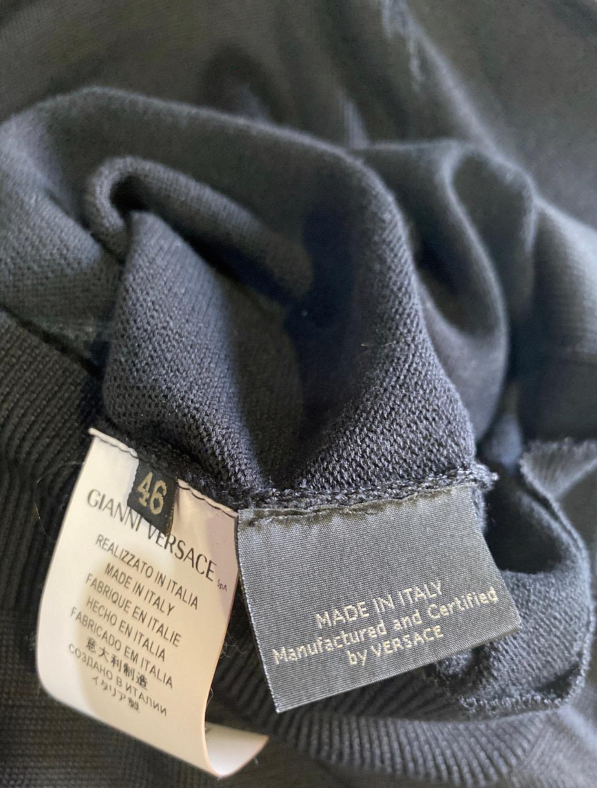 Versace Black Medusa sweater. For Sale 2