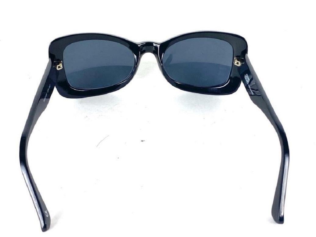 Versace Schwarz Mod 404 Katzenauge 12vers65 Sonnenbrille im Angebot 6